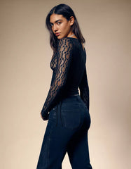 Long sleeve knotted blonde lace T-shirt