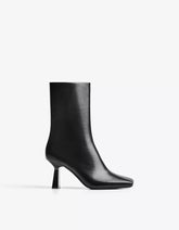 Kitten-heel ankle boots with square toe