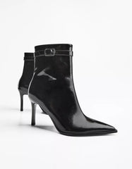 Heeled ankle boot with buckle strap