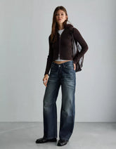 Low-rise slouchy jeans