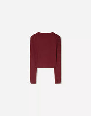 Cable-knit sweater with embroidery