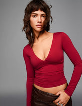 Long sleeve T-shirt with gathering