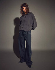 Baggy barrel jeans with studs