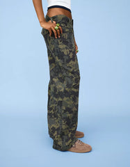 Straight pants with print