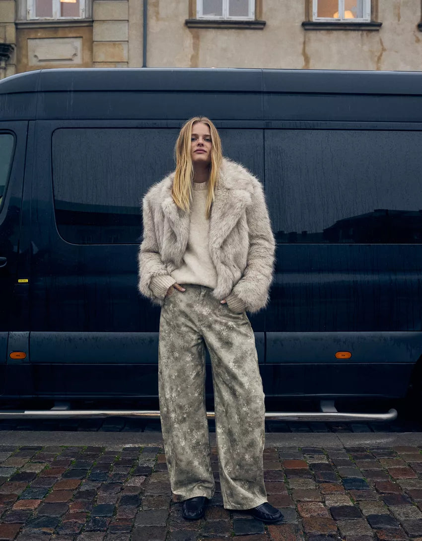 Barrel print trousers