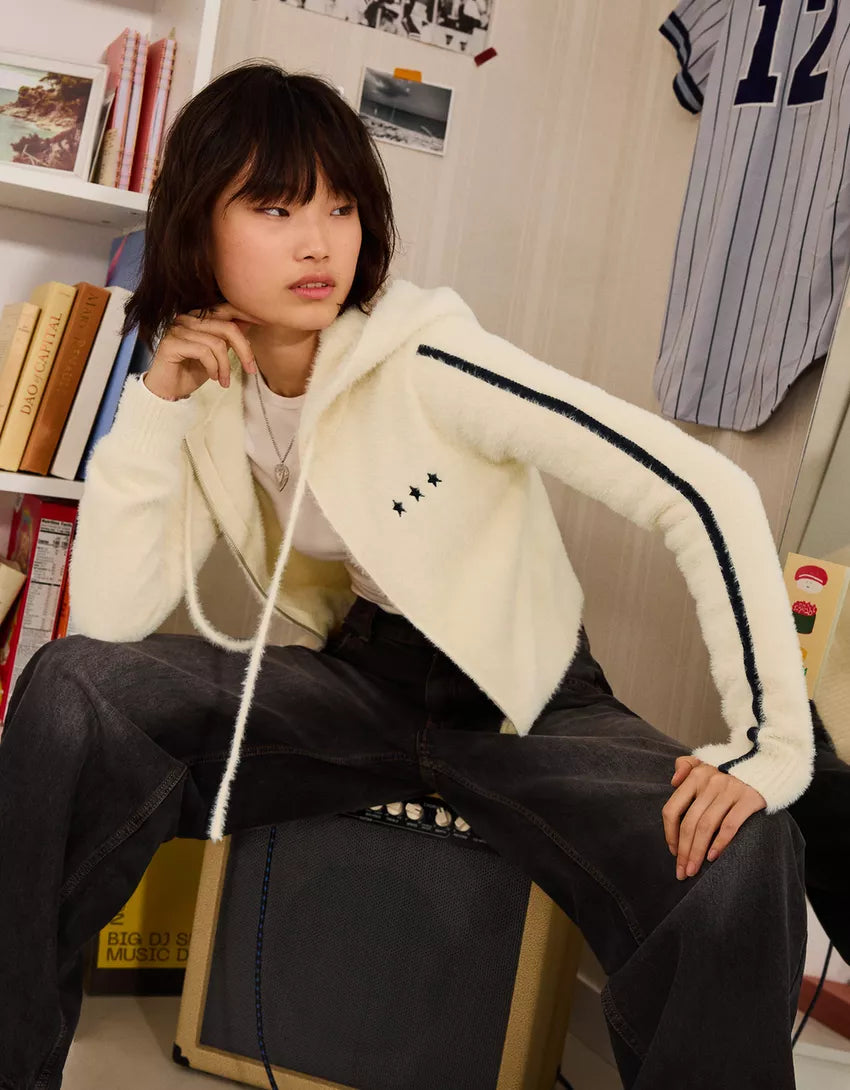 Embroidered knit zip-up jacket