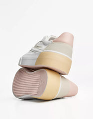Contrast sneakers
