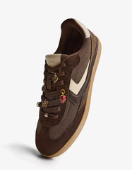 Retro sneakers with charms