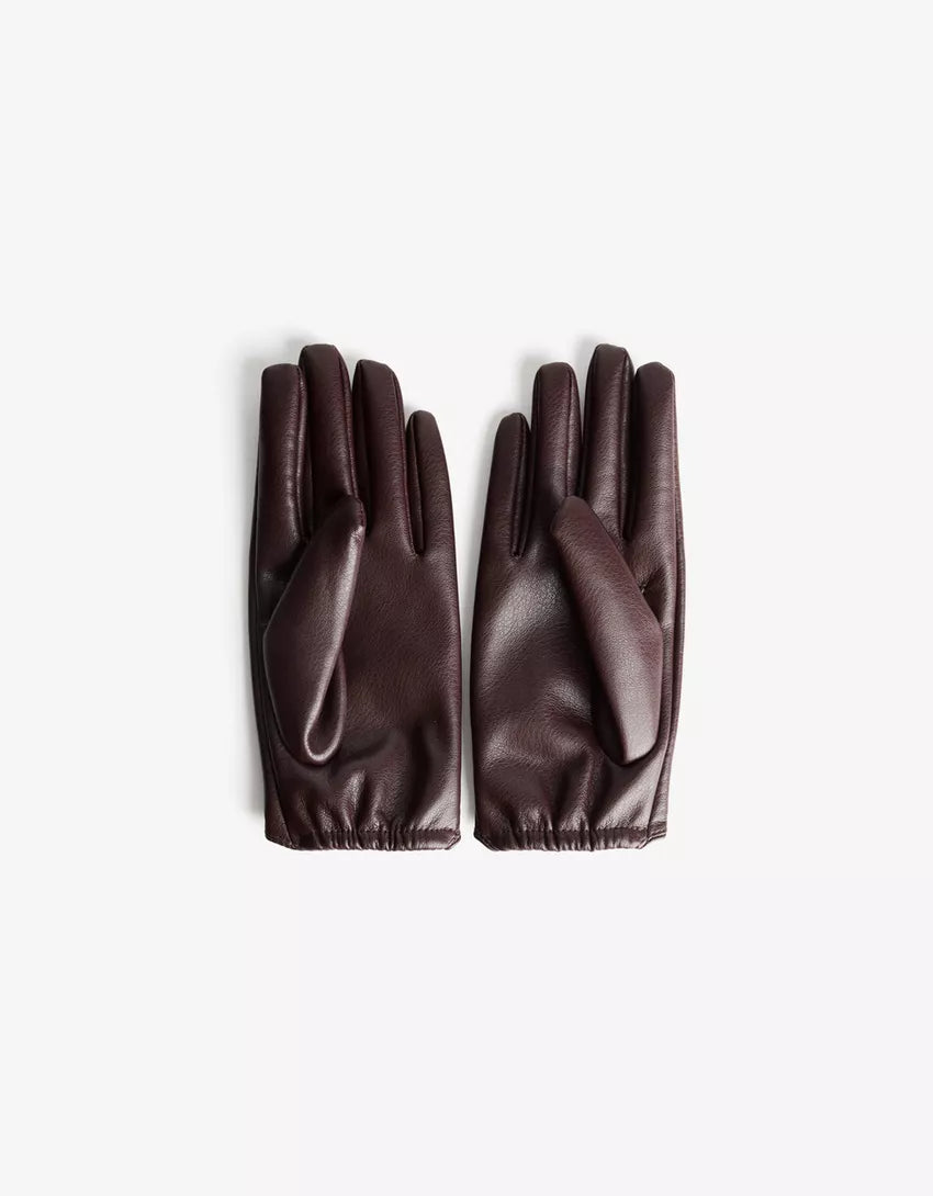 Leather effect gloves