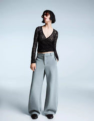 Long sleeve knotted blonde lace T-shirt