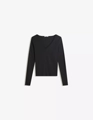 Long sleeve V-neck T-shirt