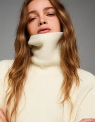Oversize high neck sweater