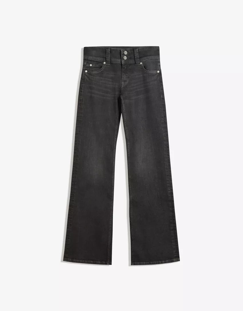 Bootcut jeans with flaps