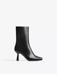 Kitten-heel ankle boots with square toe