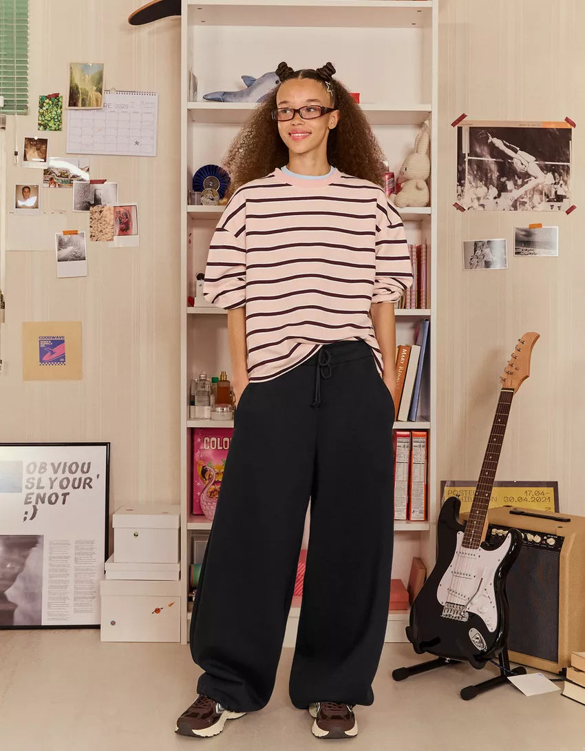 Plush barrel pants with stoppers