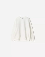 Oversize sweatshirt with pockets