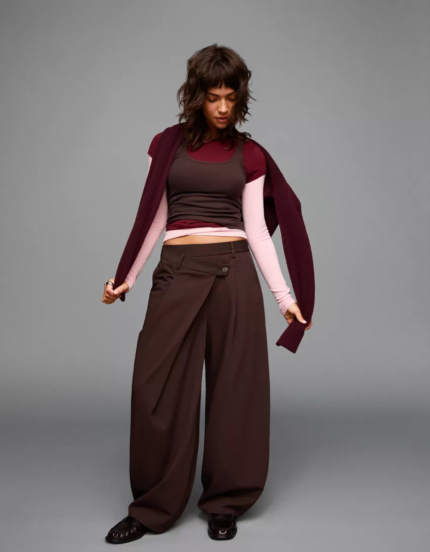 Tailored pants with crossover waistband