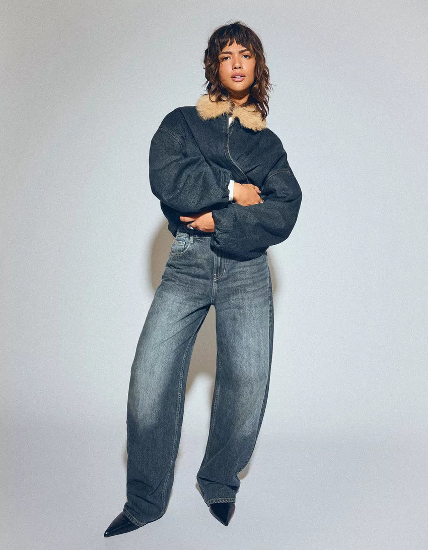 Wide-leg barrel jeans