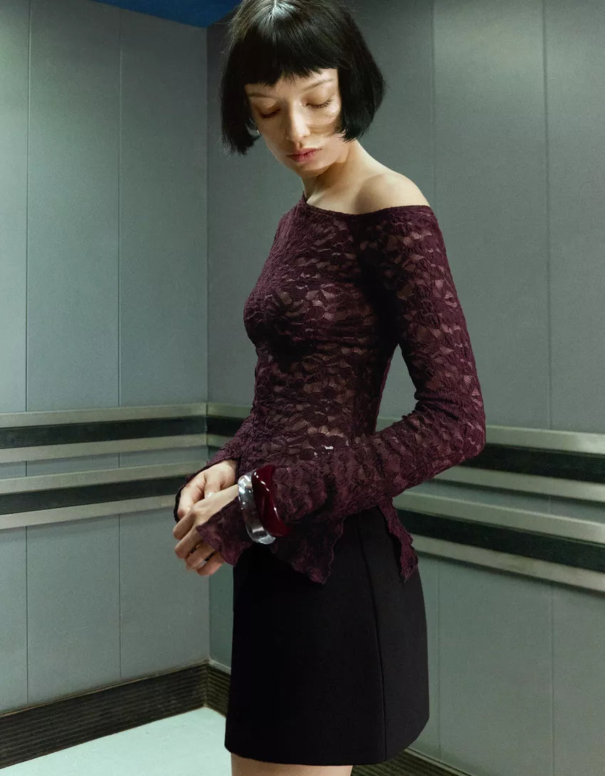 Long sleeve blonde lace top