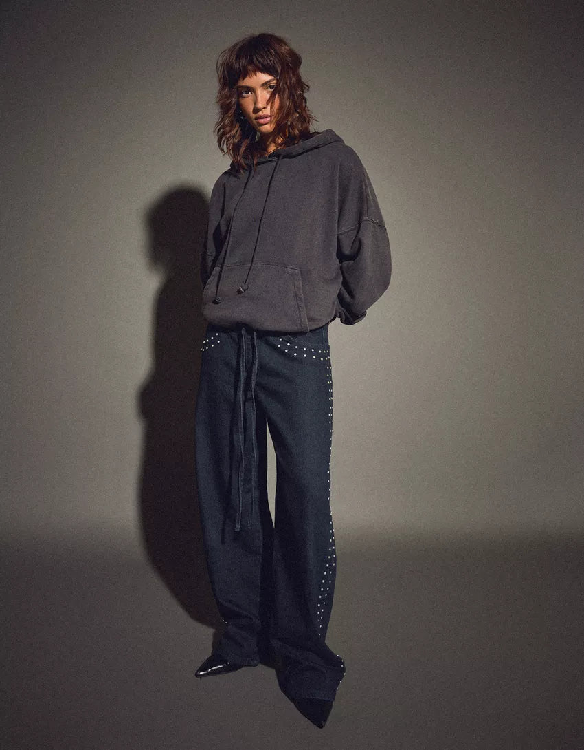 Baggy barrel jeans with studs